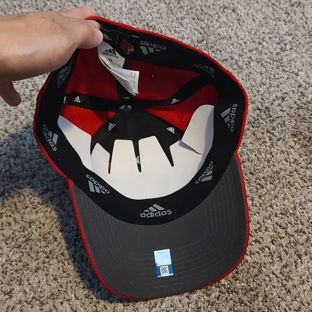 NWT Adidas Louisville Cardinals Hat